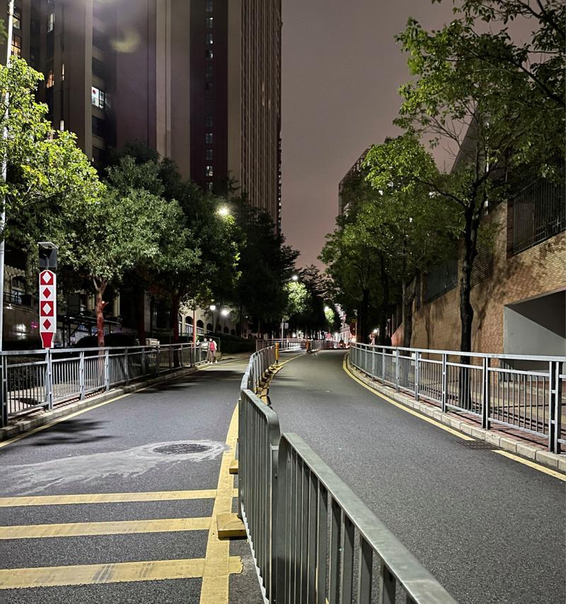 手机拍照时如何关闭街景夜景模式？操作步骤是什么？