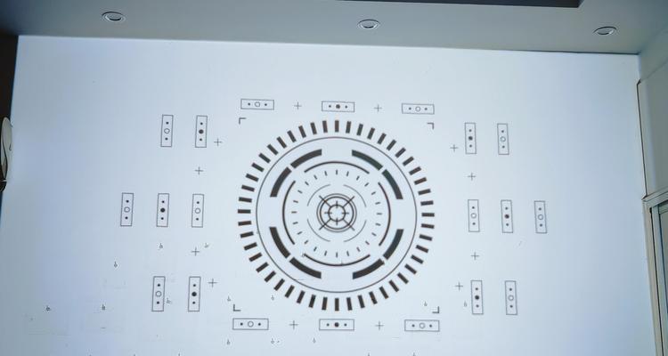 2000元预算购买投影仪是否足够？购买时应该注意什么？