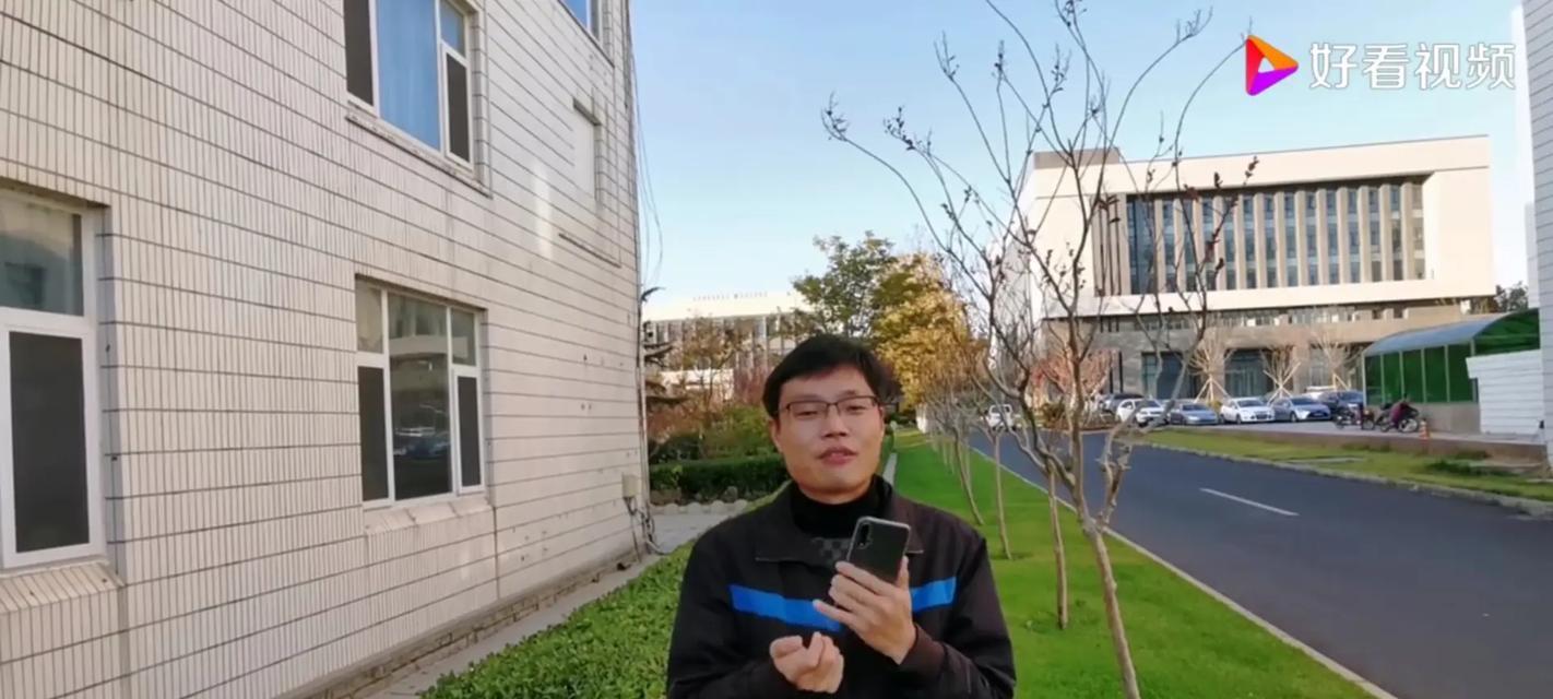 横持手机如何进行自拍？