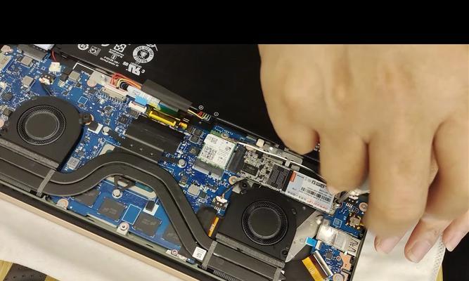 苹果笔记本空硬盘如何进行分区操作？