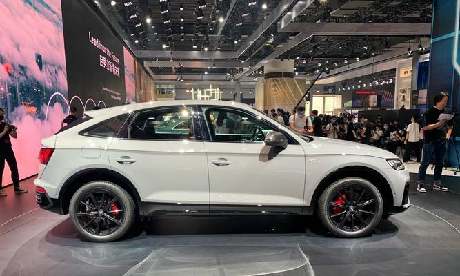 奥迪Q5Sportback的音响效果如何？用户评价是什么？