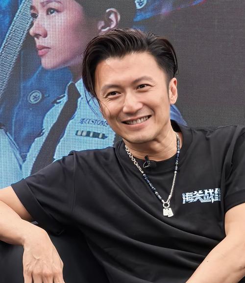 谢霆锋为何选择代言华为matex5？