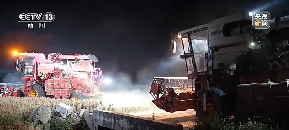 农机装上“智慧大脑”、无人机变身照明灯,科技助力“麦”向丰收