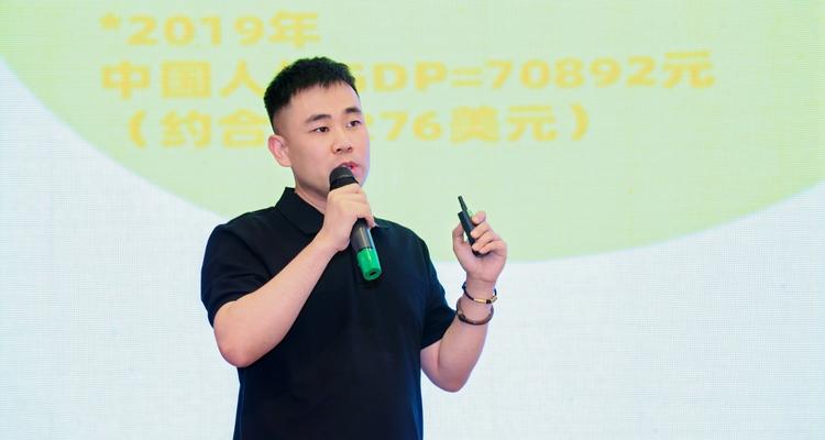 扬州毛绒玩具 AI 火花创新峰会，共探玩具产业智变新升级