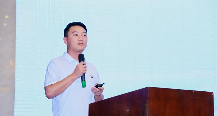扬州毛绒玩具 AI 火花创新峰会，共探玩具产业智变新升级