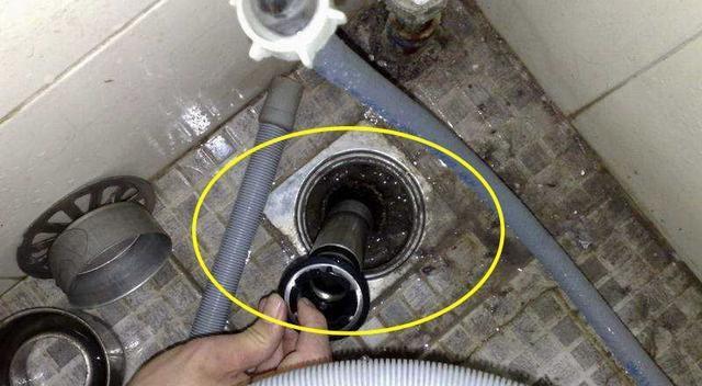 四孔地漏转换器的使用方法是什么？安装时需要注意什么？