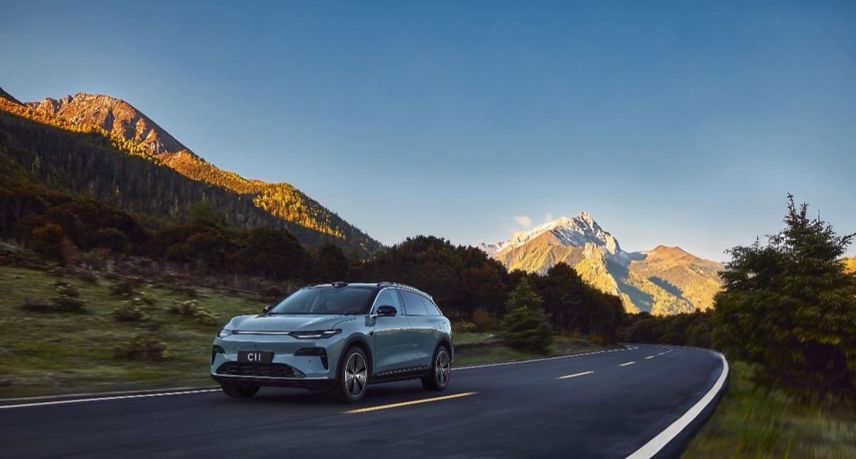 零跑全新 C11 焕新登场，14.98 万元继续领跑新能源 SUV